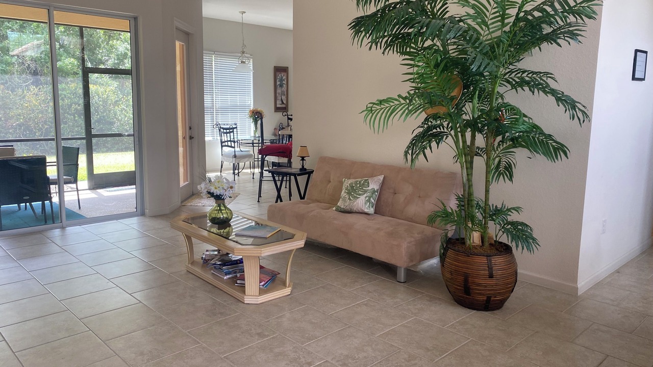 Photo of Livingroom in Arborwood