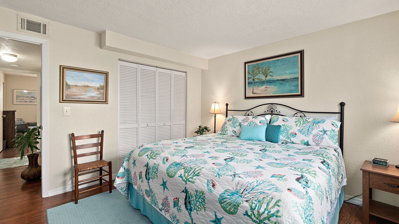 Photo of Bedroom in Historic Downtown Melbourne