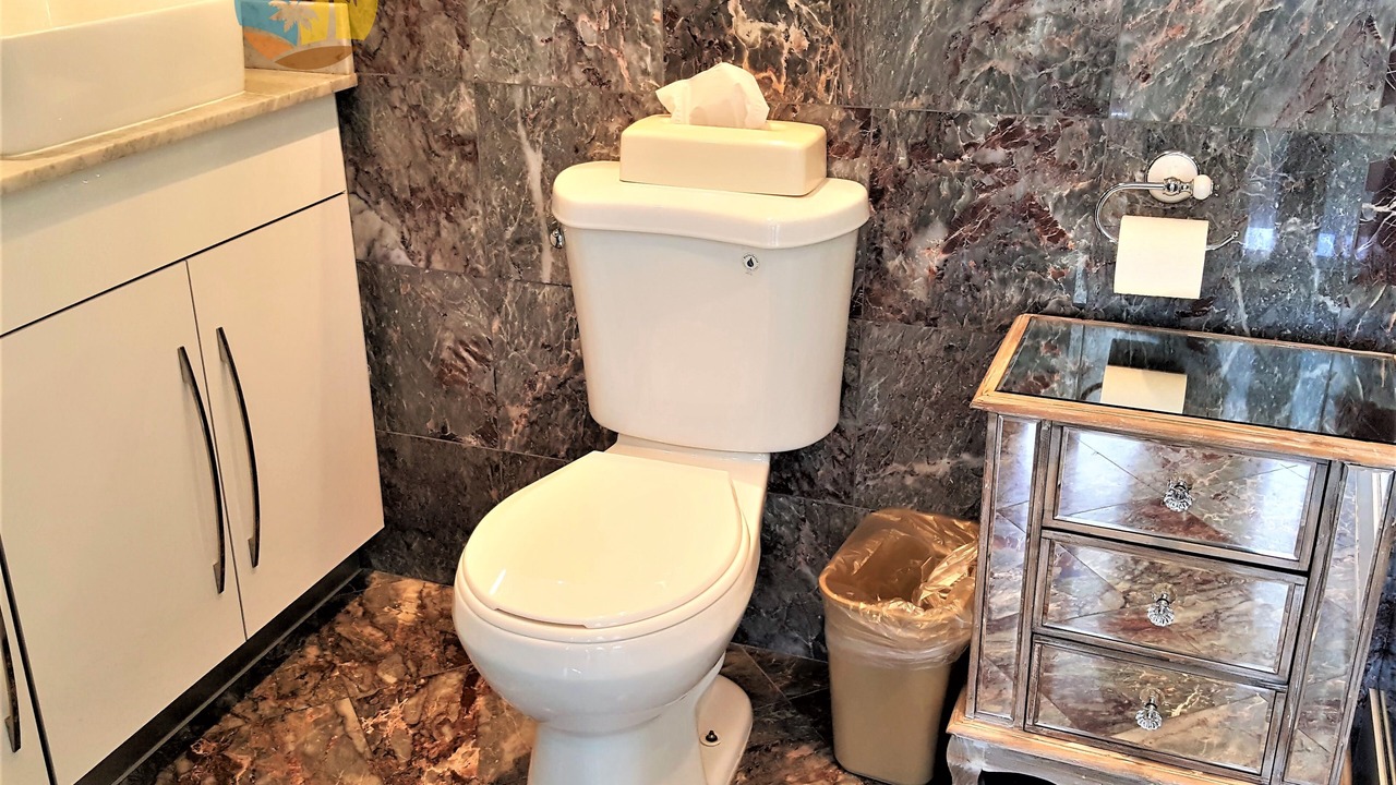 Photo of Bathroom in Mid Beach