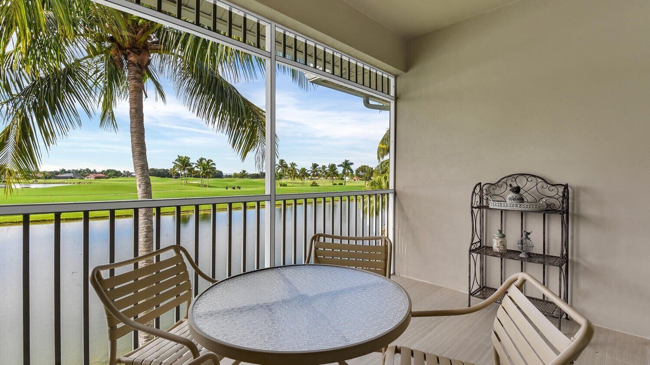 Photo of Outdoor in Naples