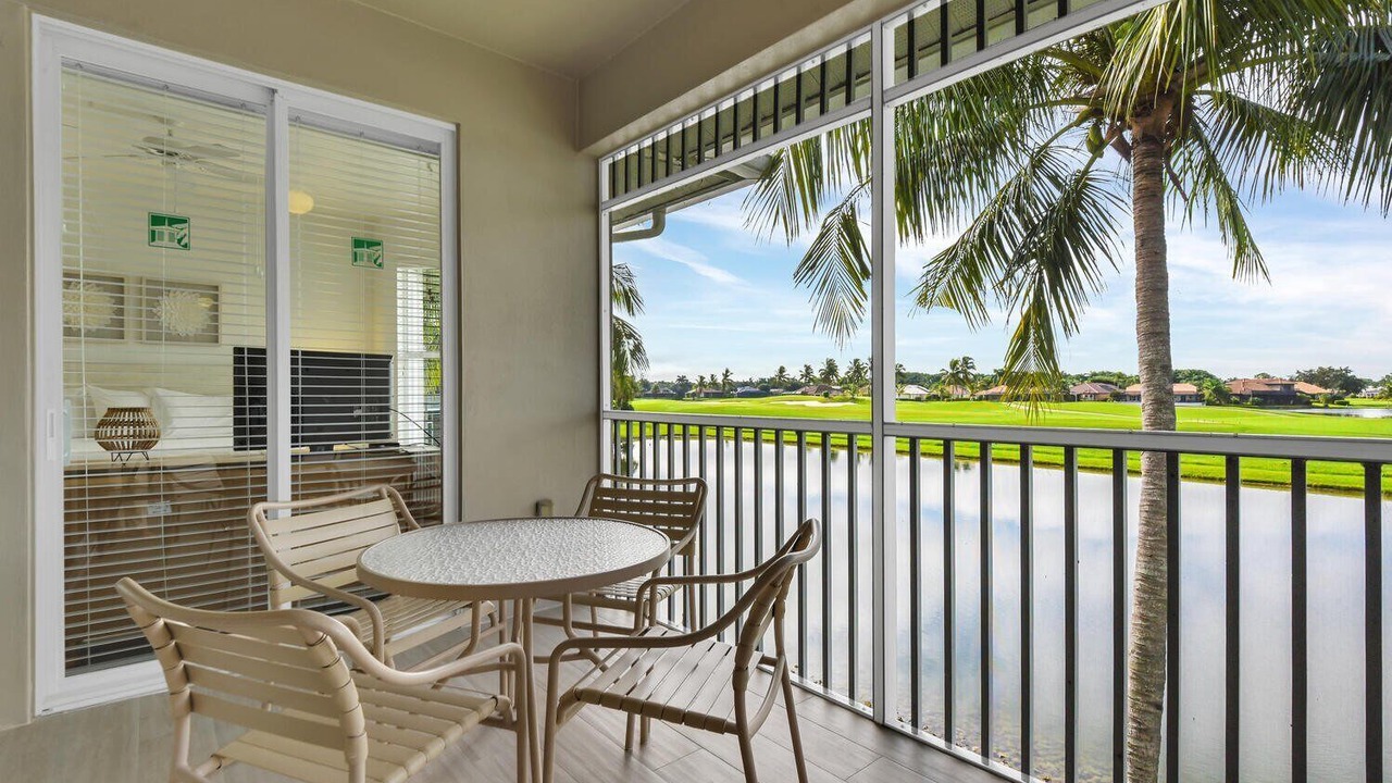 Photo of Outdoor in Naples
