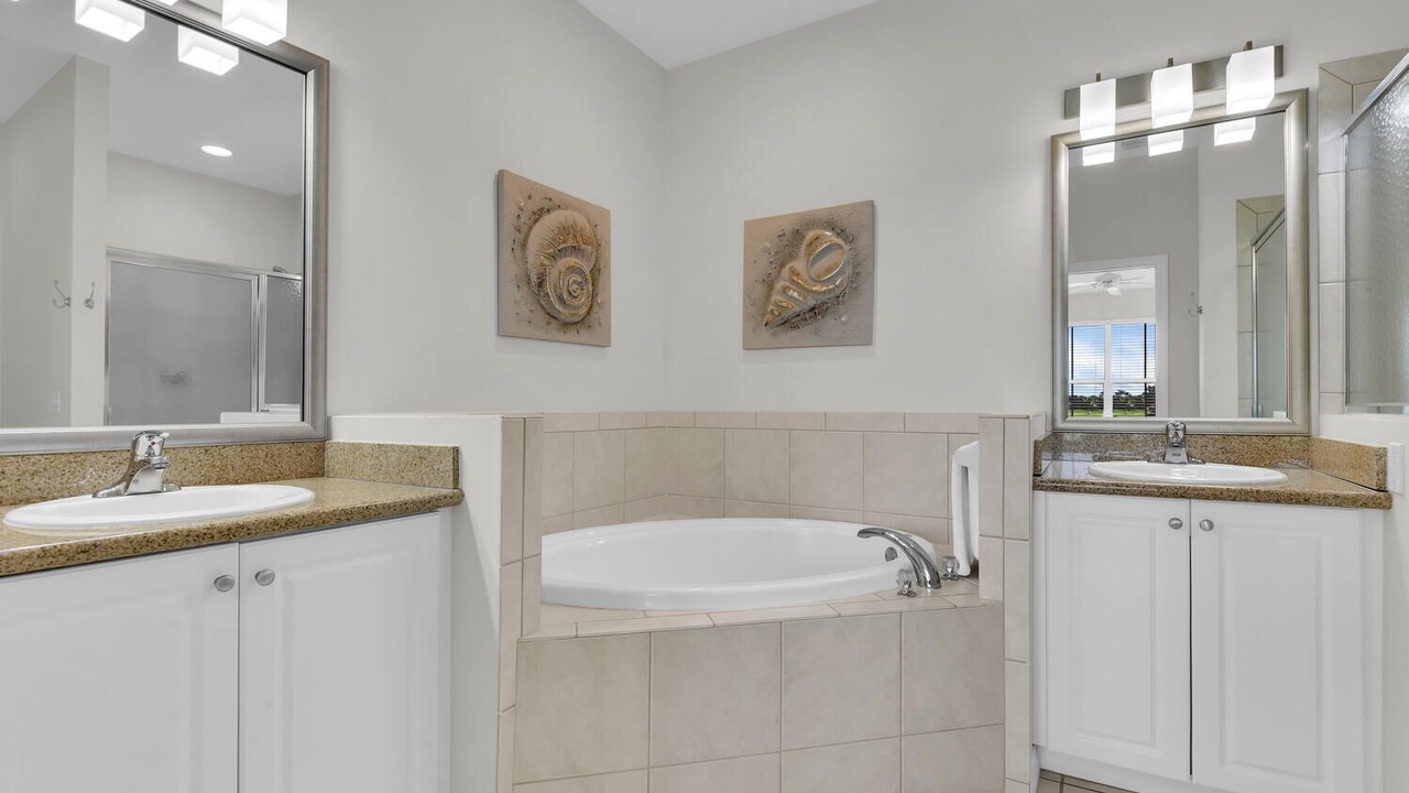 Photo of Bathroom in Naples