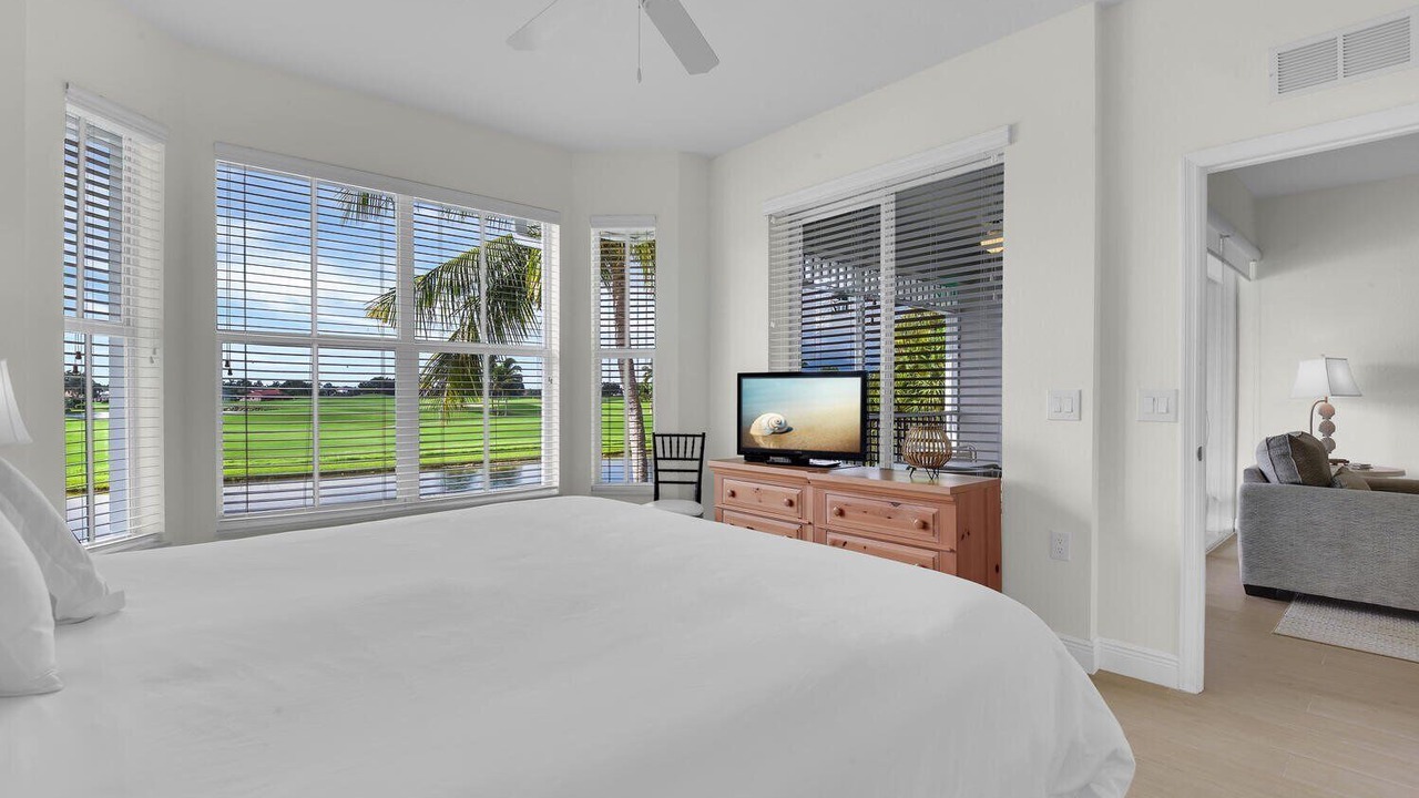 Photo of Bedroom in Naples