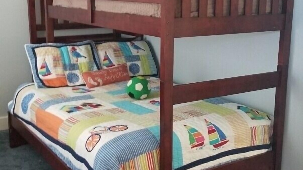 Photo of Bedroom in Cape Breezes