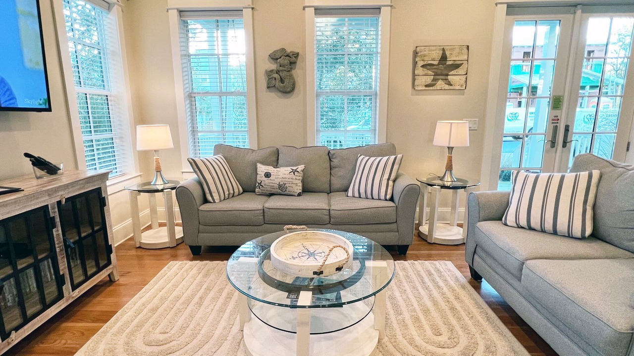 Photo of Livingroom in Lakeside at Blue Mountain Beach