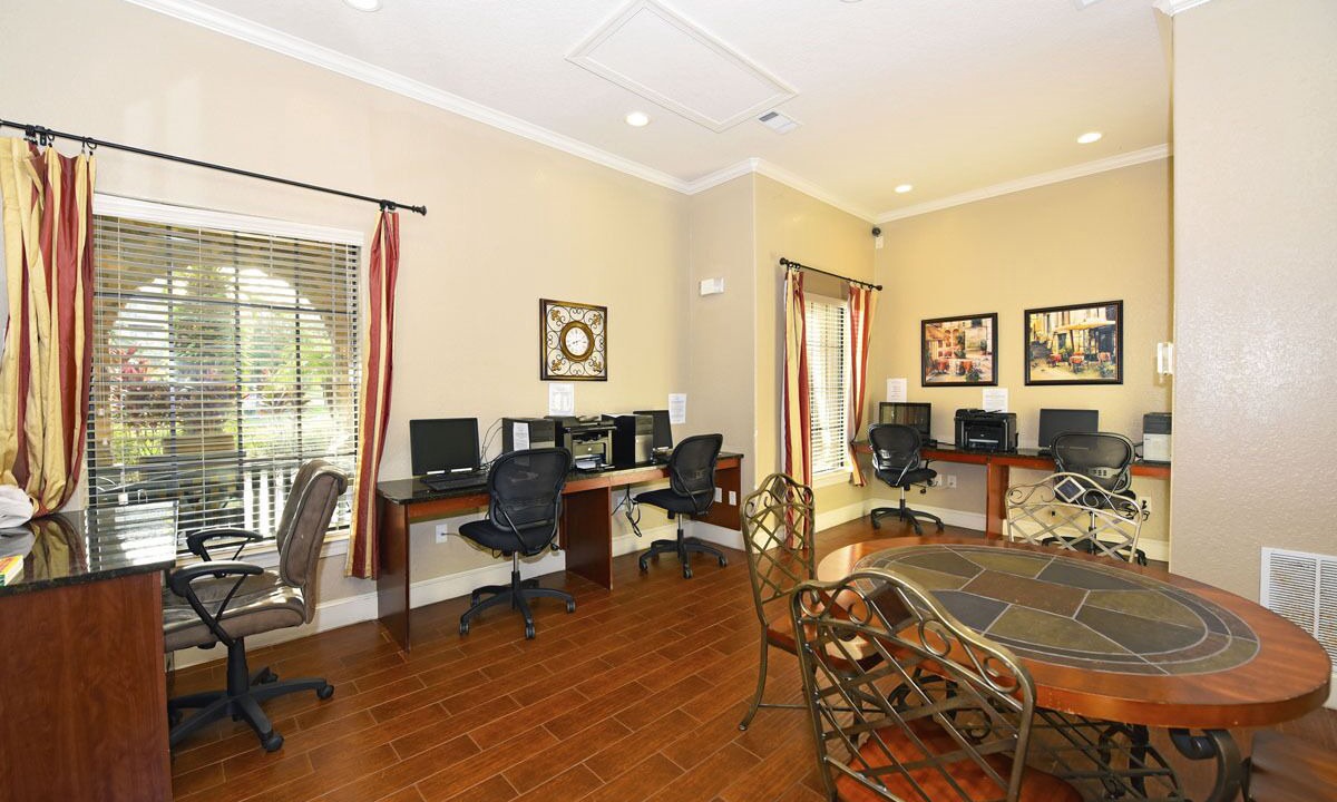 Photo of Bedroom in Regal Palms