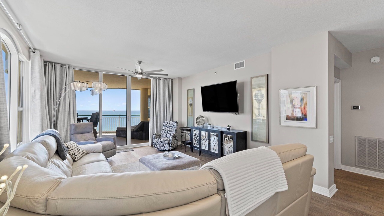 Photo of Livingroom in Ono Island