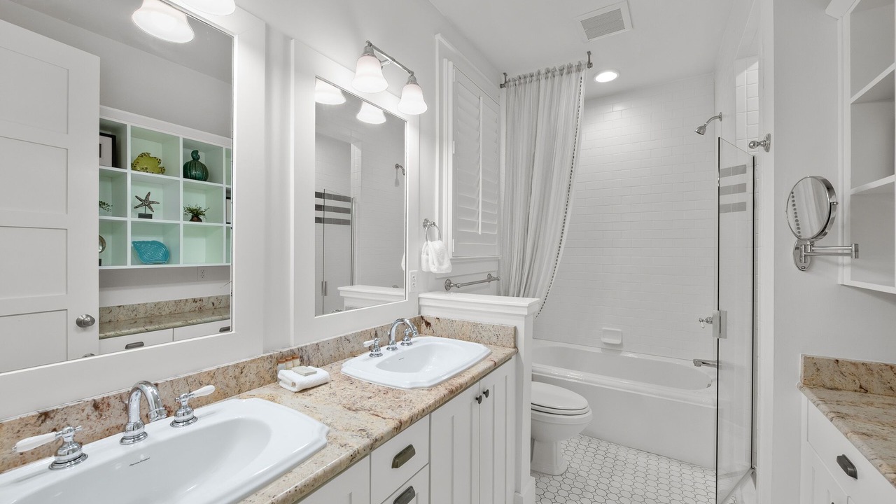 Photo of Bathroom in Forest District
