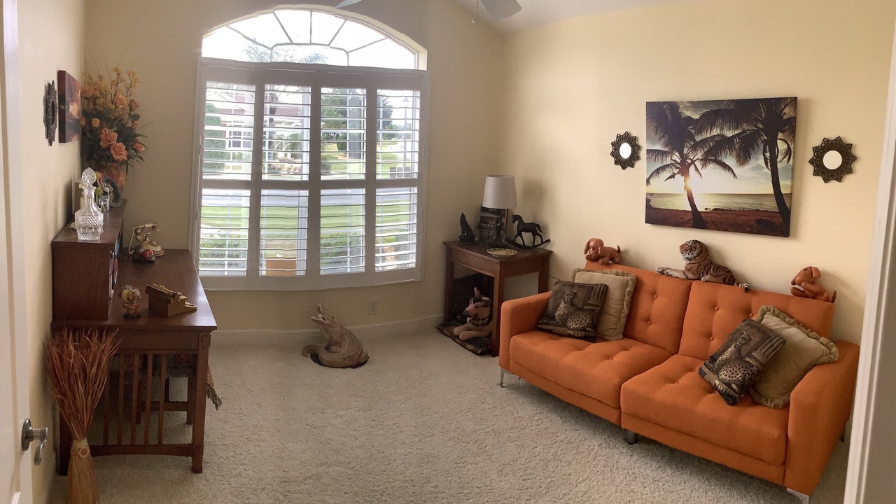 Photo of Livingroom in Mallory Square