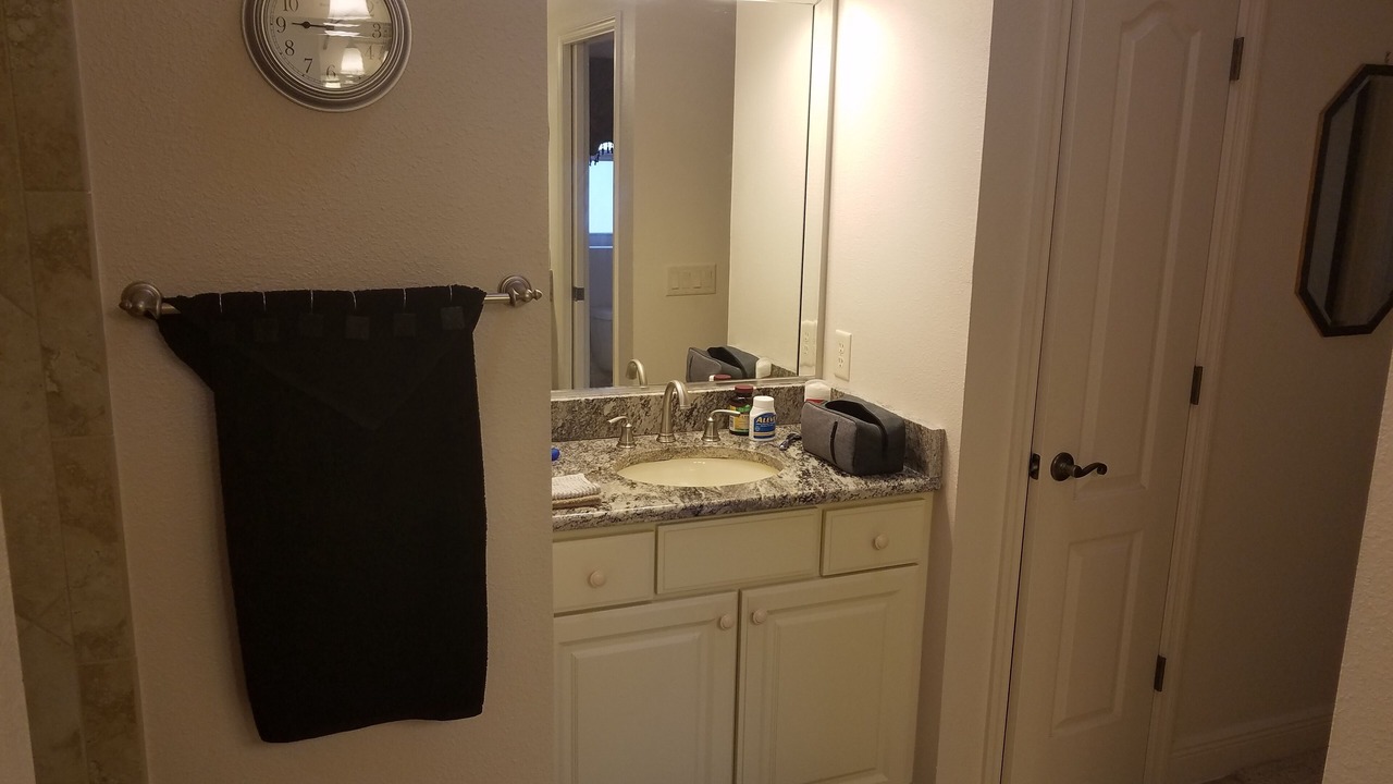 Photo of Bathroom in Mallory Square