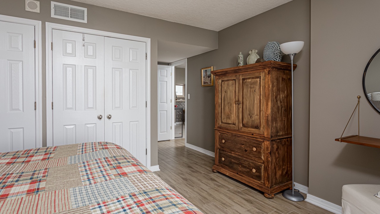 Photo of Bedroom in Pensacola Beach