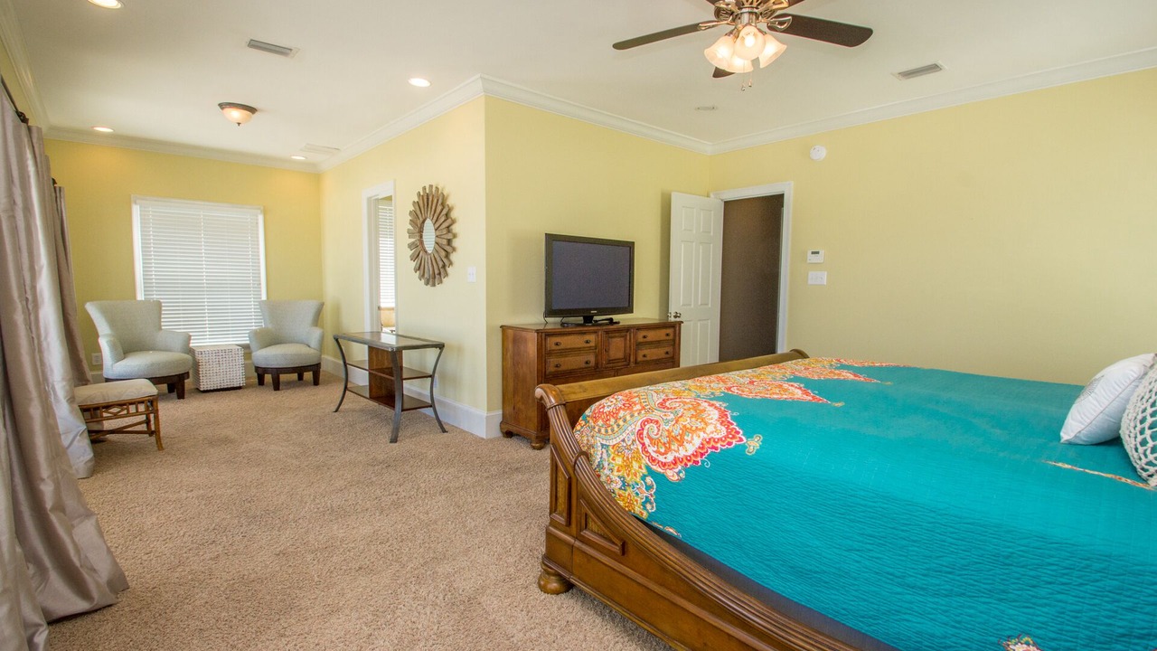 Photo of Bedroom in Gulf Shores