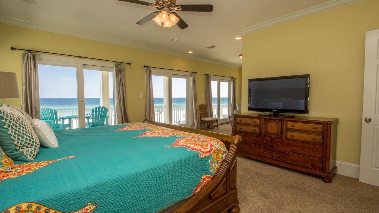 Photo of Bedroom in Gulf Shores