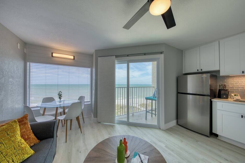 Photo of Livingroom in Belleair Beach