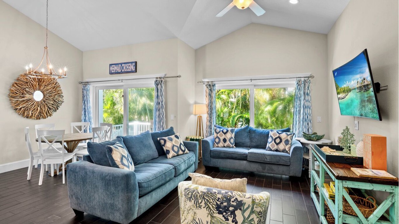Photo of Livingroom in Holmes Beach
