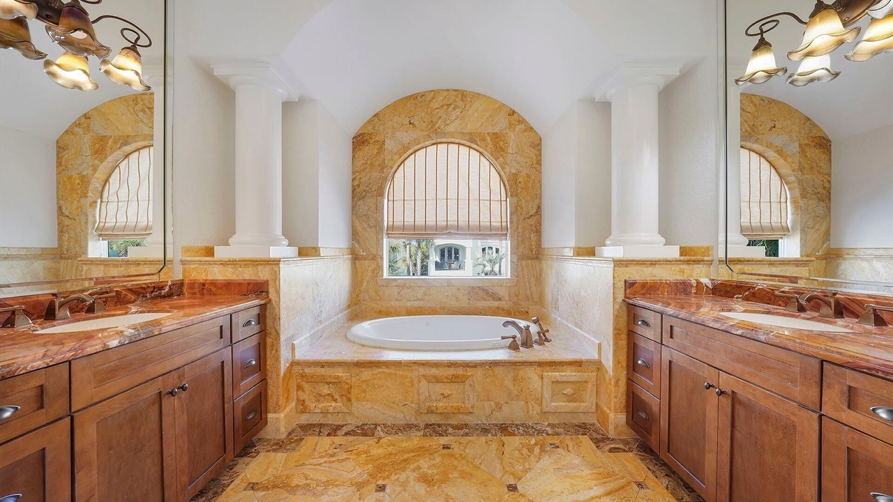 Photo of Bathroom in Miramar Beach