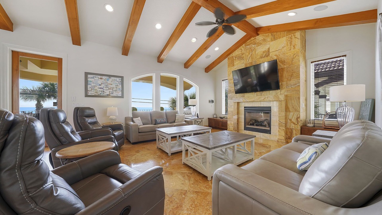 Photo of Livingroom in Miramar Beach