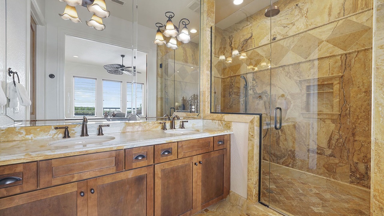 Photo of Bathroom in Miramar Beach