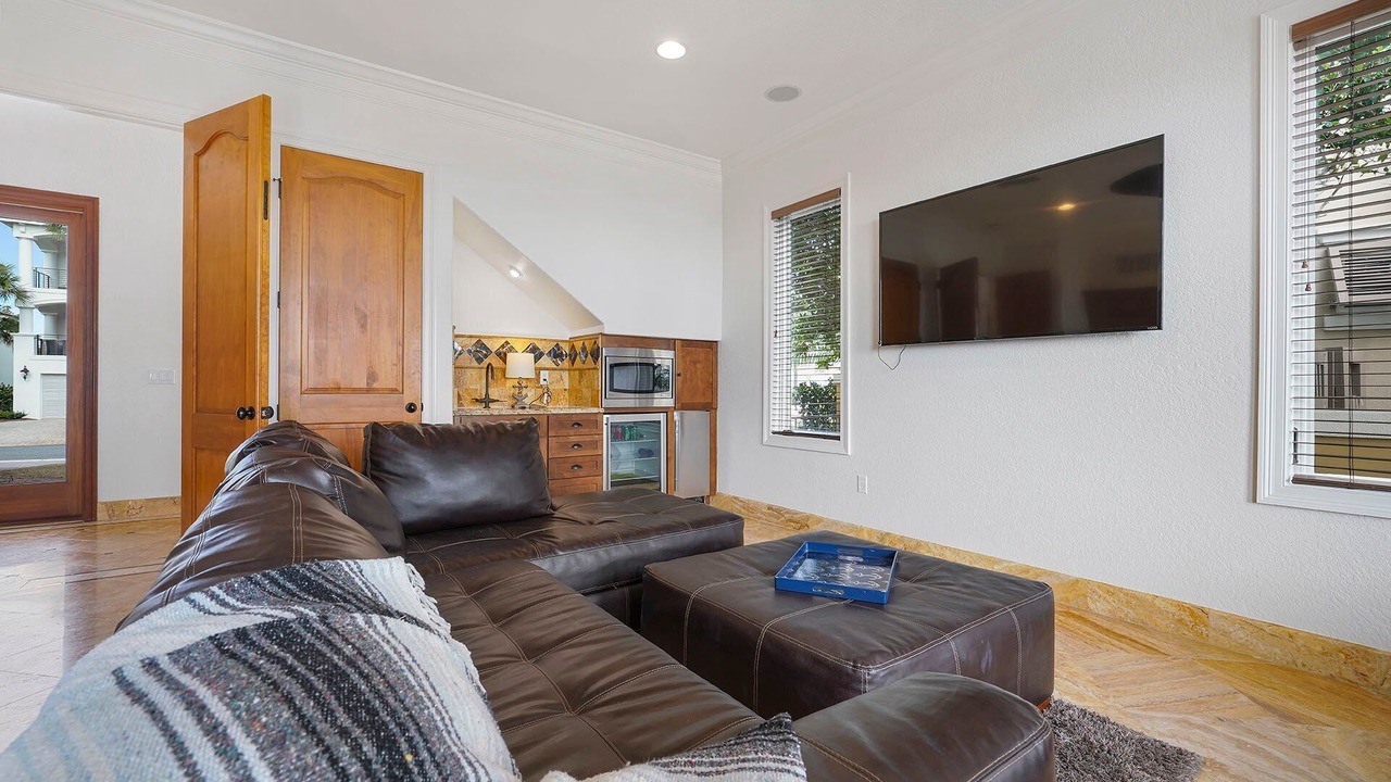 Photo of Livingroom in Miramar Beach