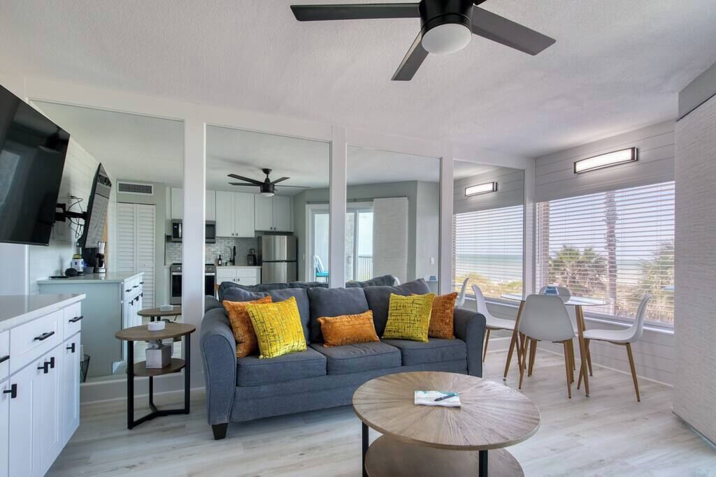 Photo of Livingroom in Belleair Beach