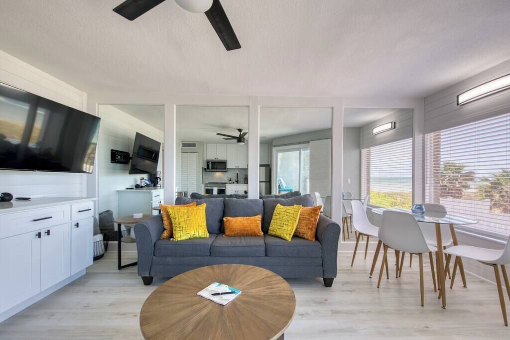 Photo of Livingroom in Belleair Beach