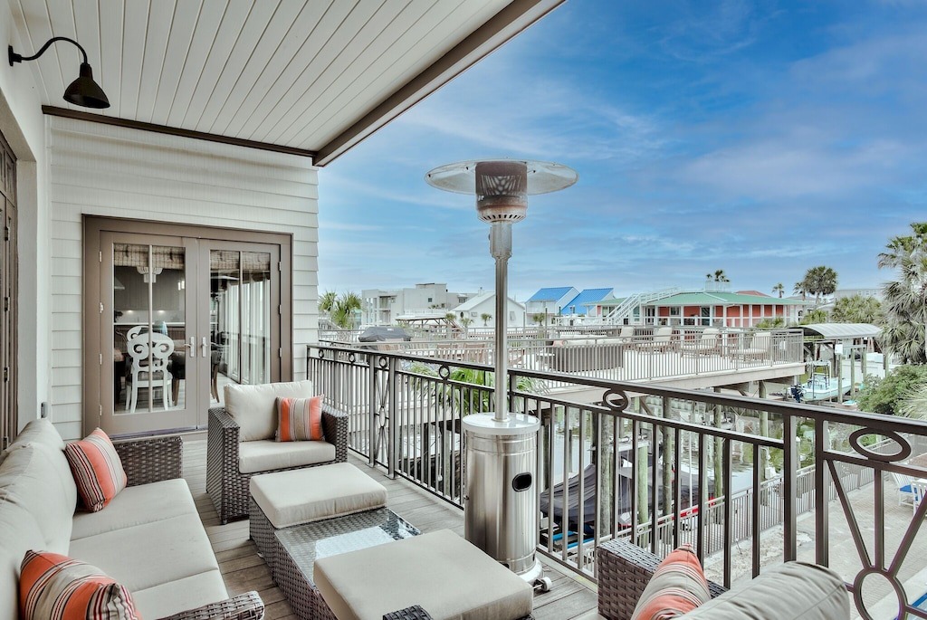 Photo of Patio Balcony in Holiday Isle