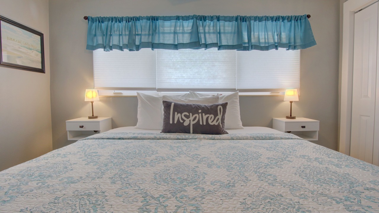 Photo of Bedroom in Yacht Club