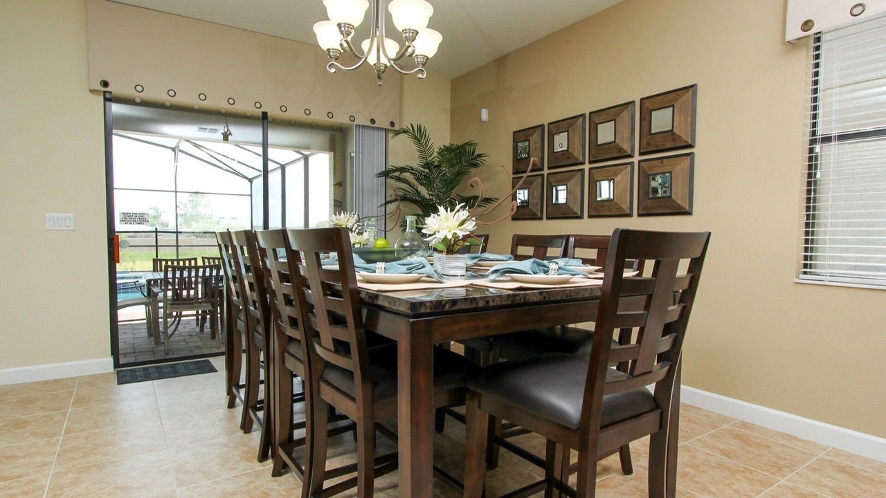 Photo of Livingroom in Davenport
