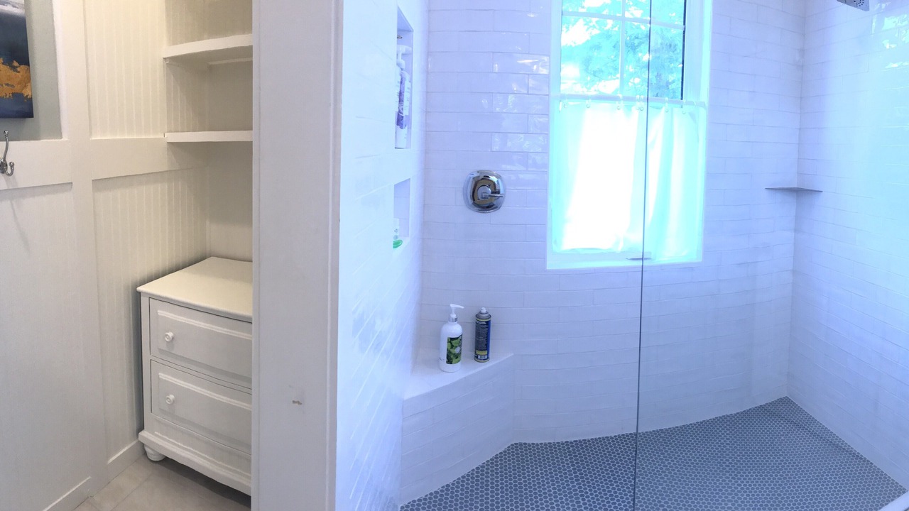 Photo of Bathroom in Laurel Grove