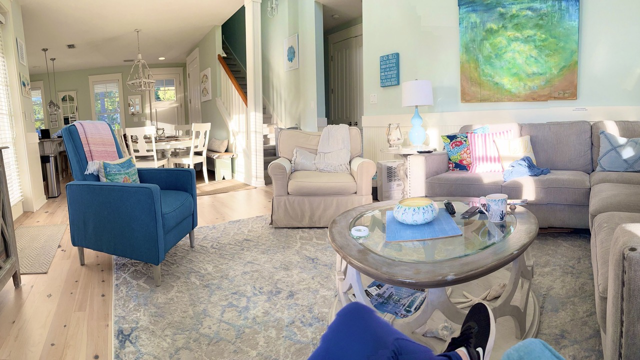 Photo of Livingroom in Laurel Grove