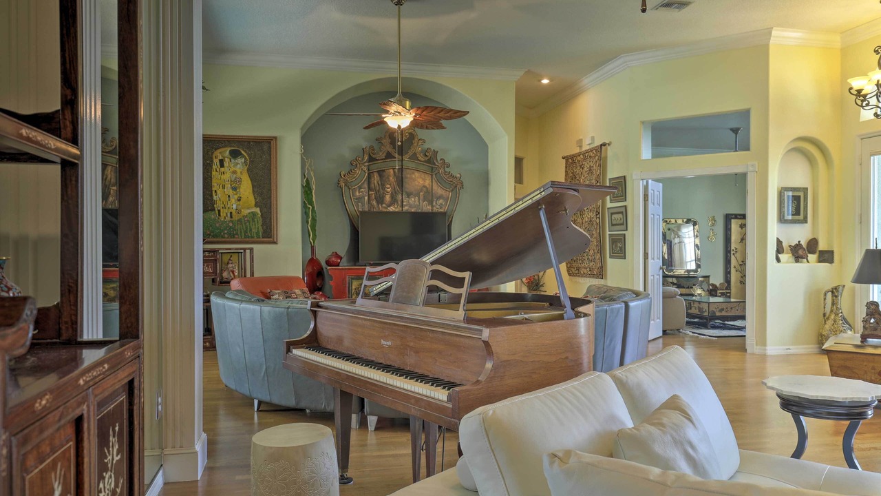 Photo of Livingroom in Odessa