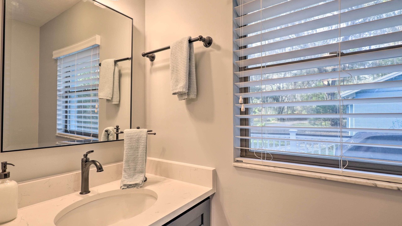 Photo of Bathroom in Earleton