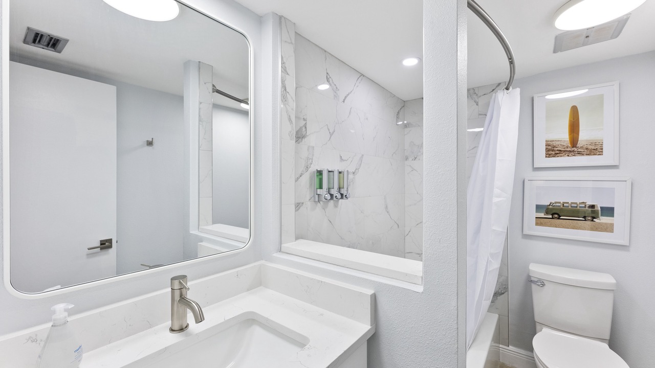 Photo of Bathroom in Avon By The Sea