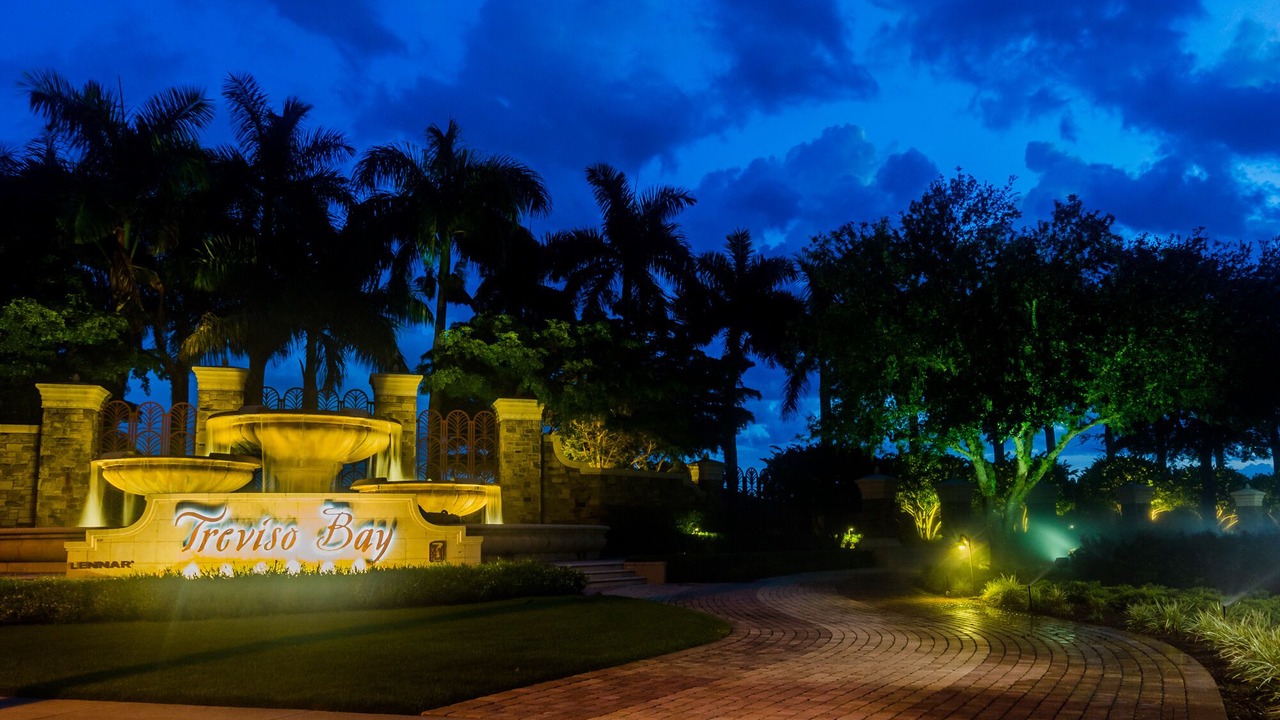 Photo of Outdoor in Naples