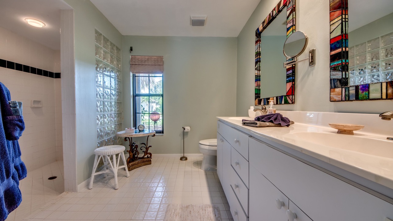 Photo of Bathroom in Bonita Shores