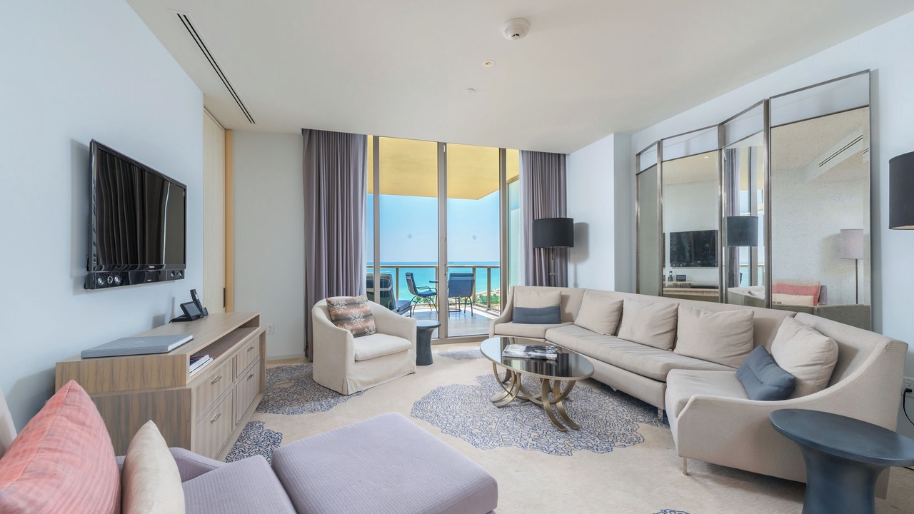 Photo of Livingroom in Bal Harbour