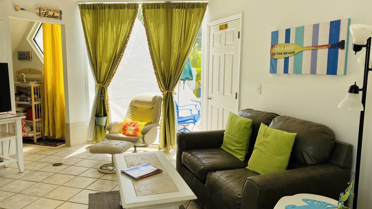 Photo of Livingroom in San Carlos Park