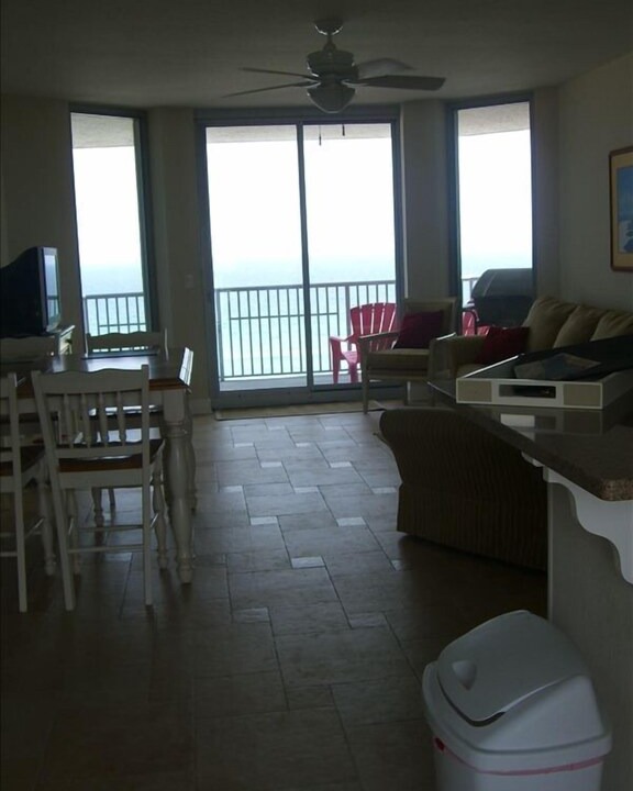 Photo of Livingroom in Pensacola Beach