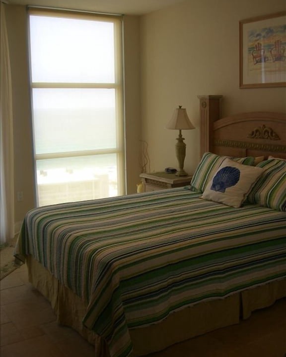 Photo of Bedroom in Pensacola Beach