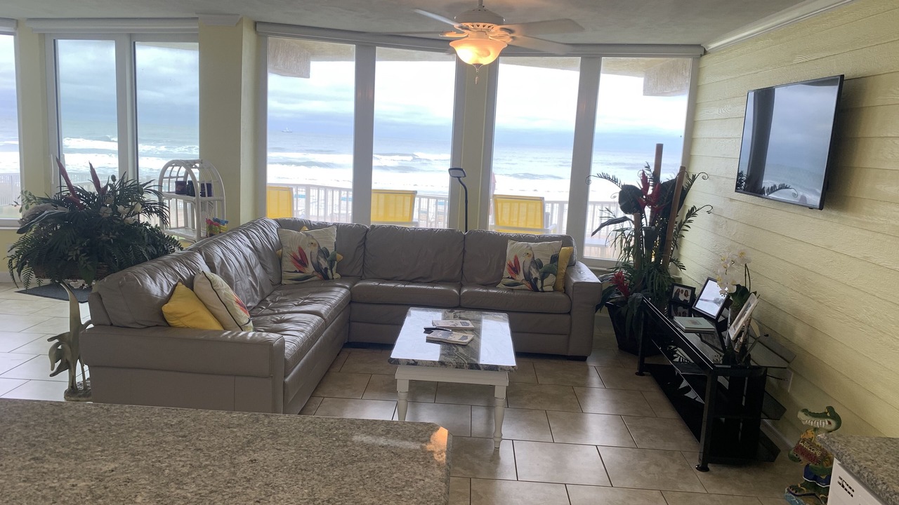 Photo of Livingroom in Daytona Beach Shores