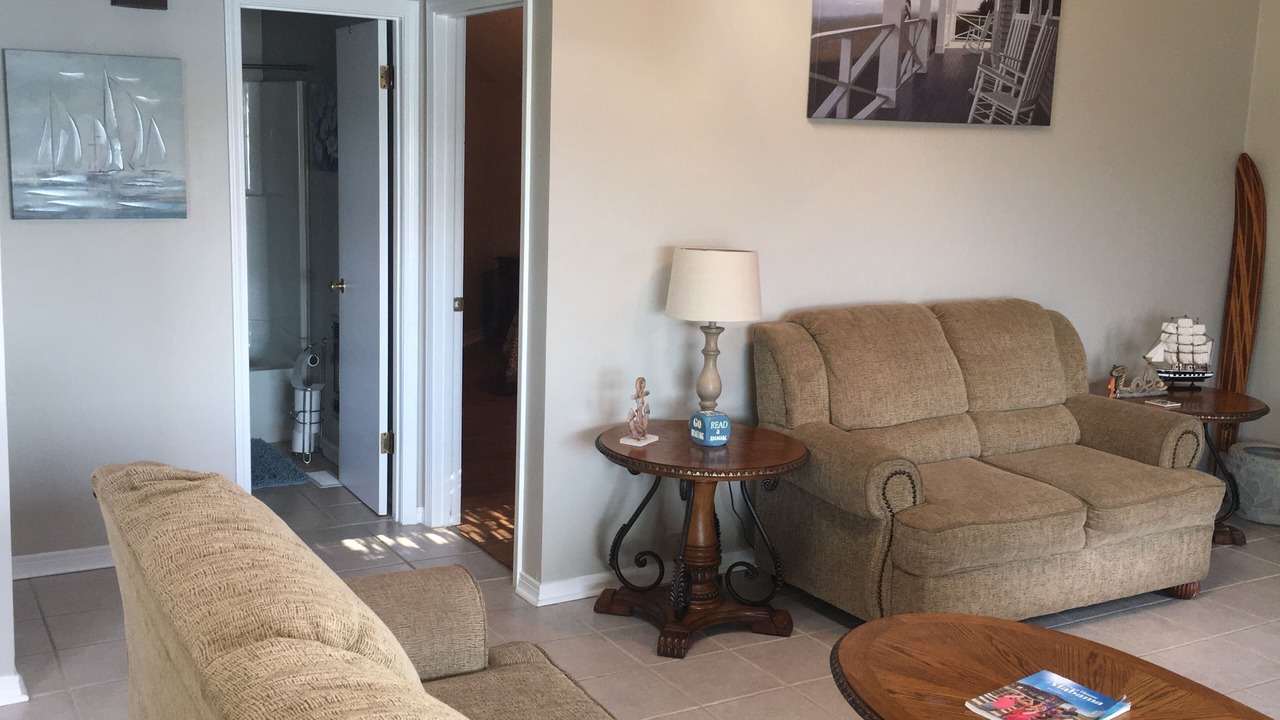 Photo of Livingroom in Rogersville