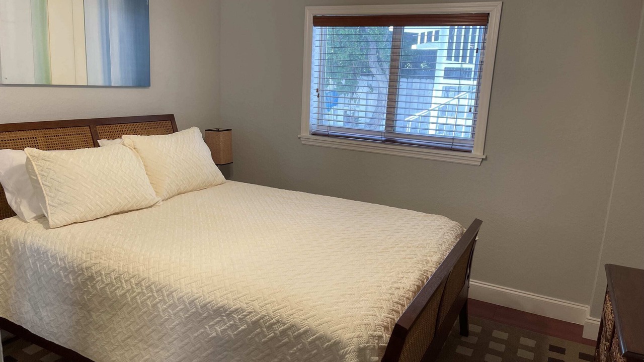 Photo of Bedroom in Sunshine Estates