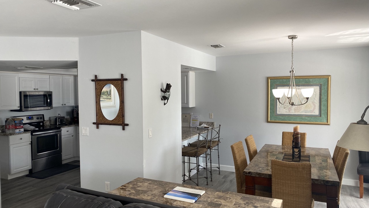 Photo of Bedroom in Mid Island