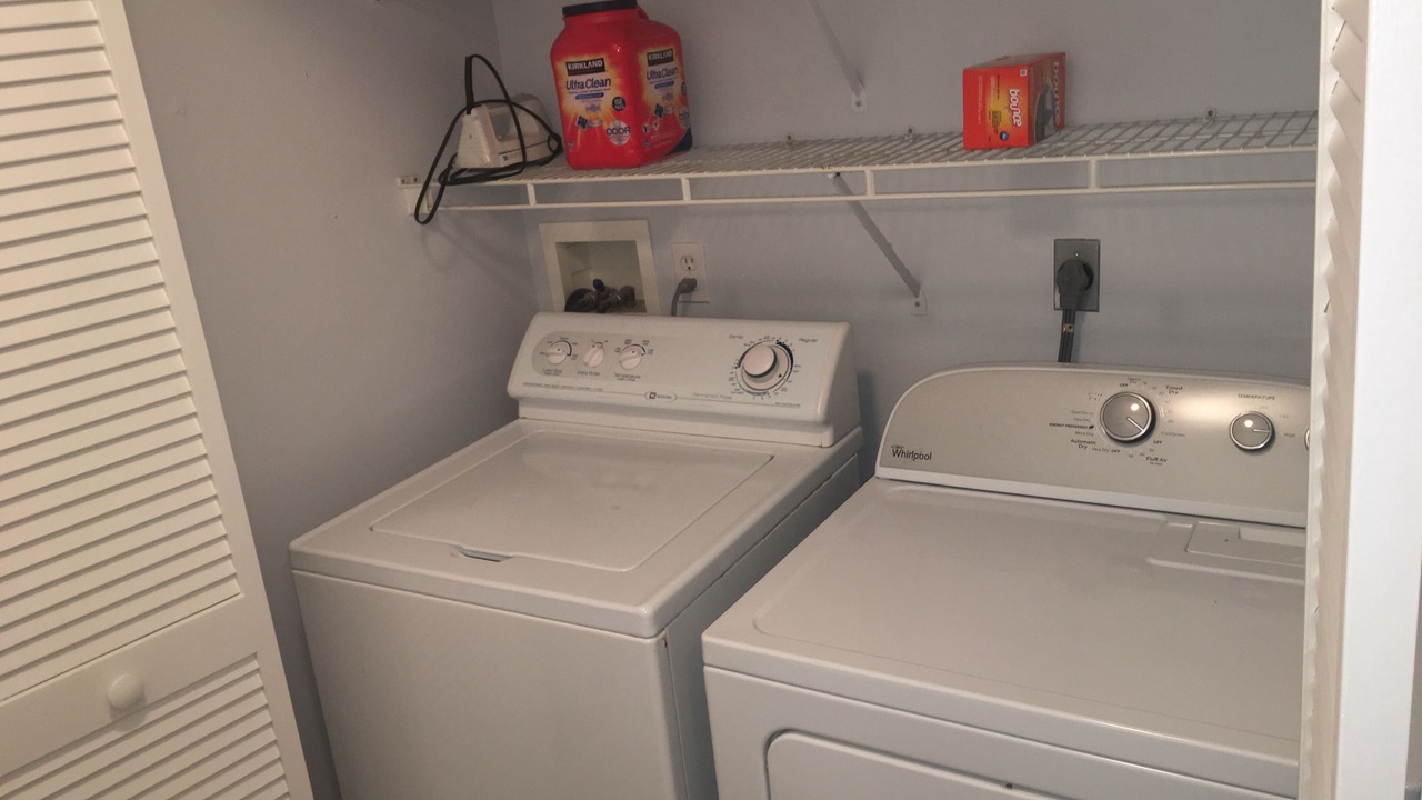 Photo of Bedroom in Mid Island