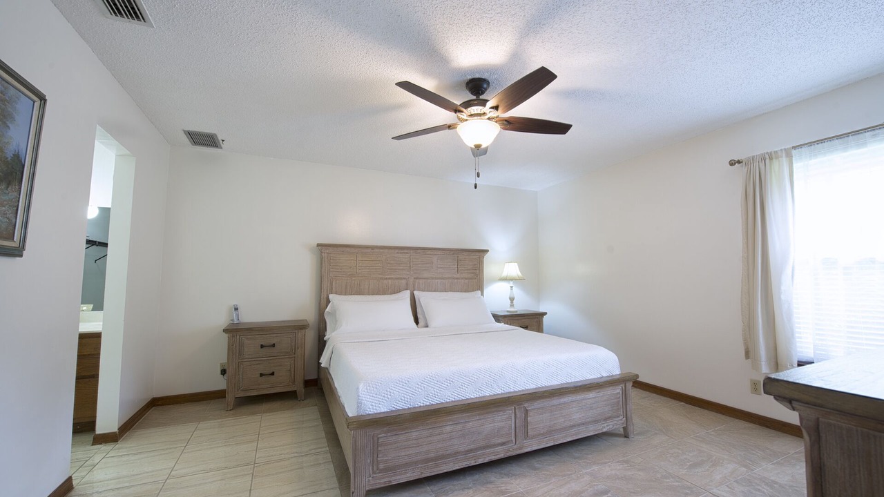 Photo of Bedroom in Eastlake Weir