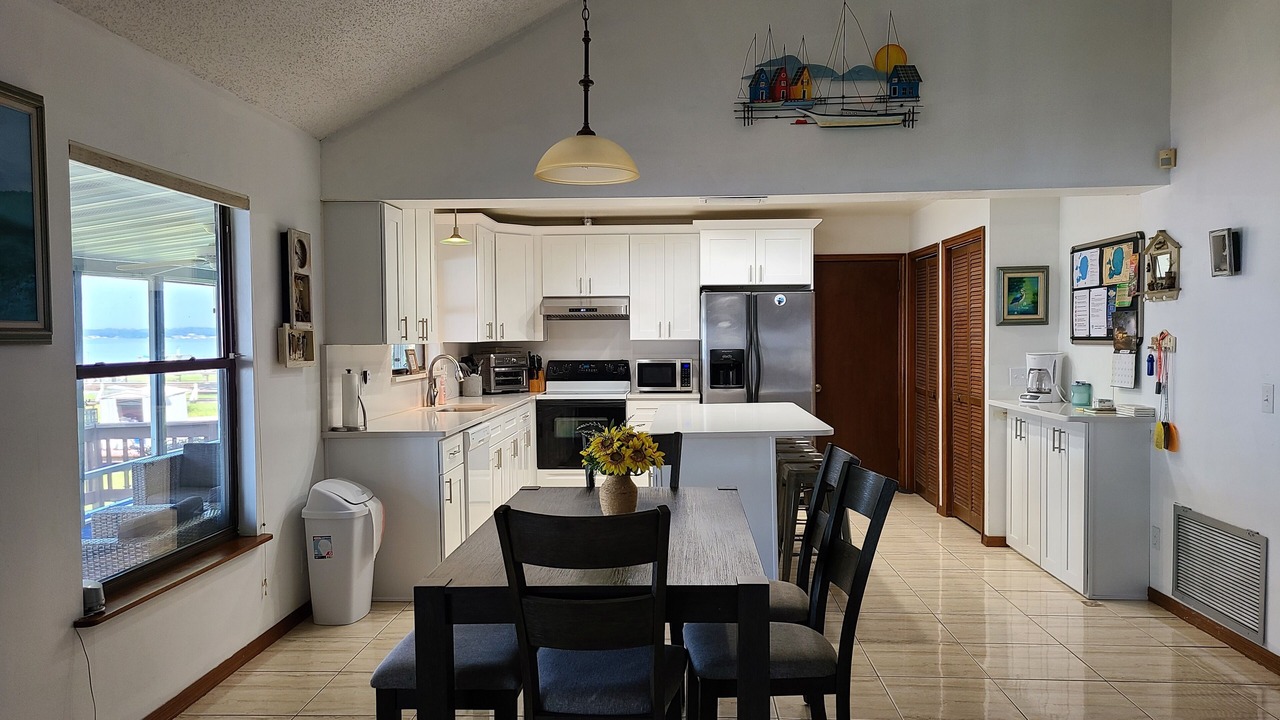 Photo of Kitchen in Eastlake Weir