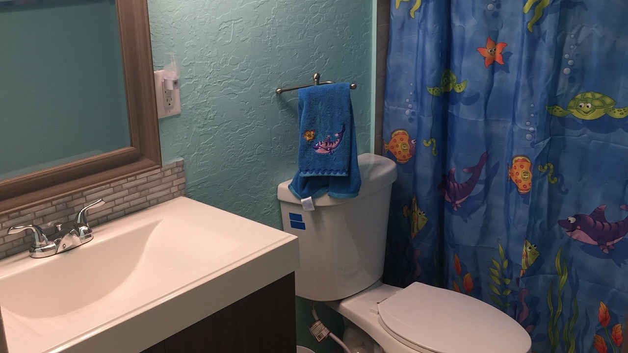 Photo of Bathroom in Tropic