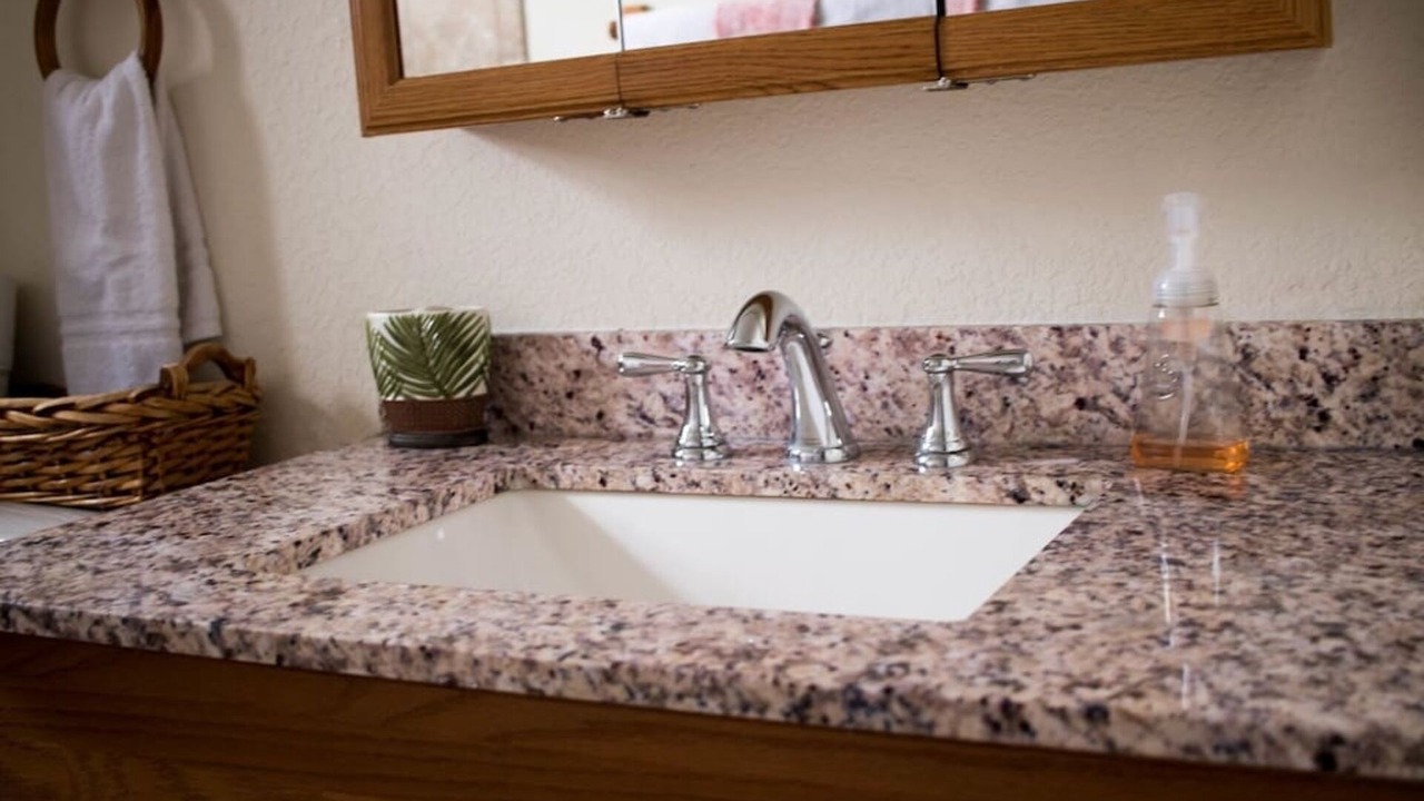 Photo of Bathroom in Tropic