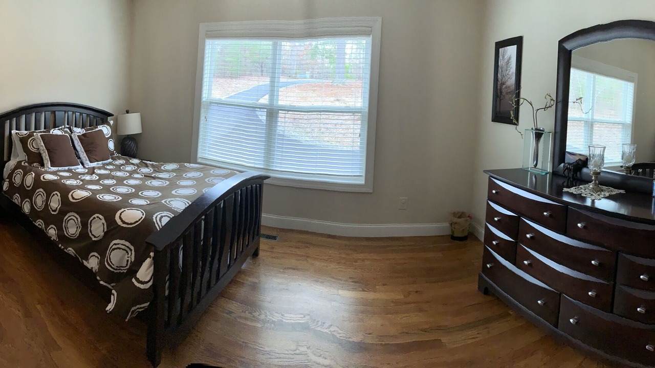 Photo of Bedroom in Hiawassee