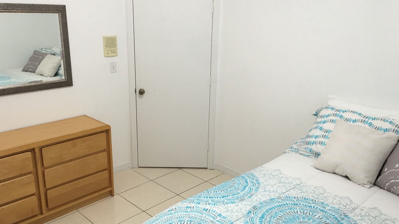 Photo of Bedroom in Tamiami